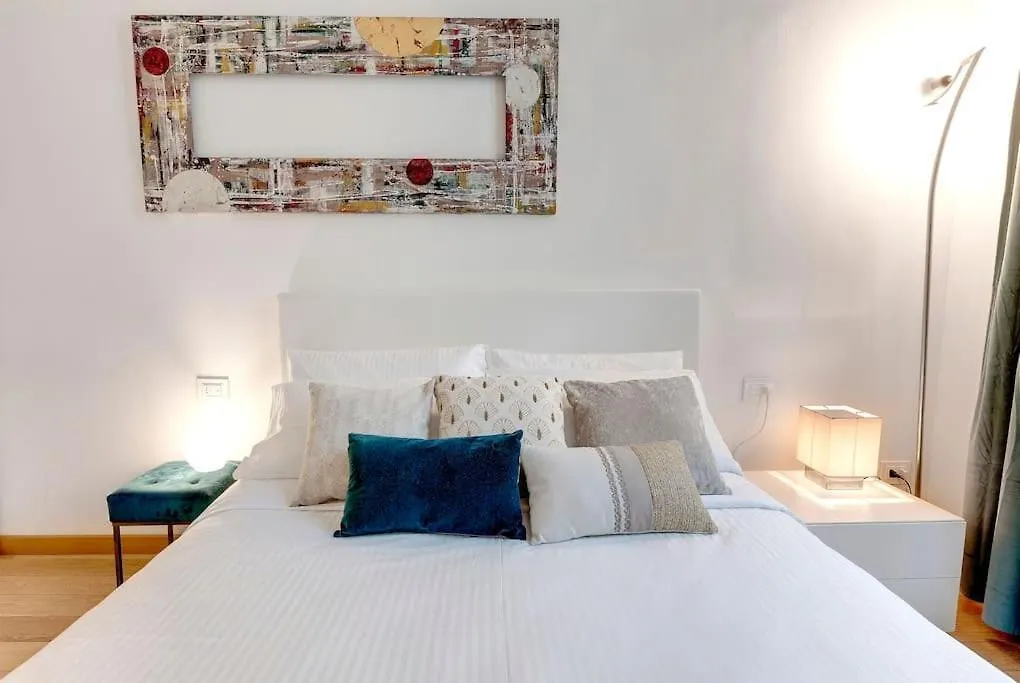 Santa Croce Loft Di Design Apartment Florence 0*,  Italy